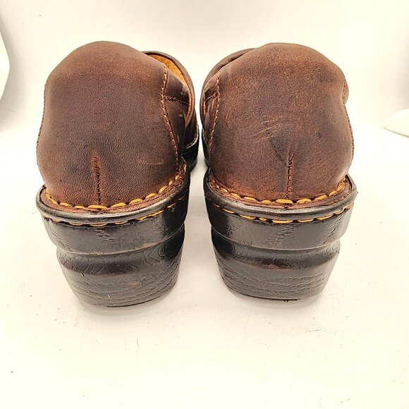 B.O.C. Women's Brown Leather Clogs Size 8.5 M - Picture 4 of 10